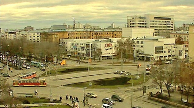 Пересечение проспекта Ленина и улицы Луначарского