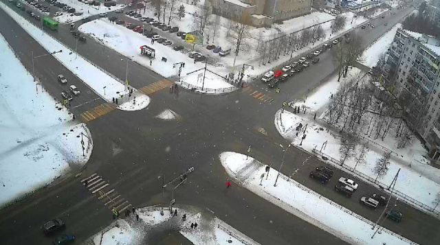 Веб камера с видом на перекресток улиц Чапаева - Мира