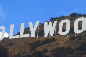Лос-Анджелес. Знак Голливуда в режиме реального времени