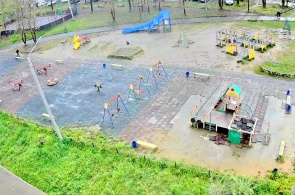 Детская площадка. Веб-камеры Железногорск-Илимский онлайн