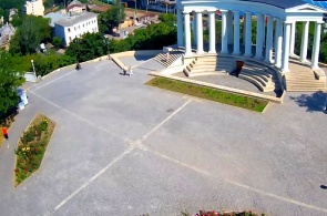 Колоннада Воронцовского дворца. Веб камеры Одессы онлайн