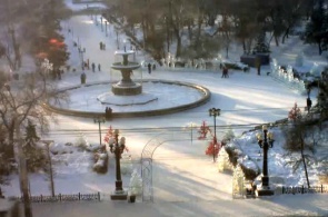 Веб-камера с видом на фонтан, расположенный по улице Гагарина