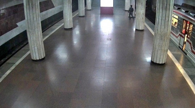 Станция метро "Медицинский университет" веб камера онлайн