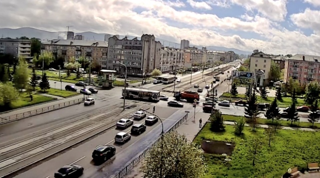 Перекресток улиц Корнетова - Красраб. Красноярск веб камера онлайн