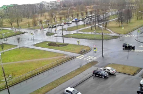 Перекресток Петербургского шоссе и Генерала Хазова. Веб камеры Пушкина онлайн