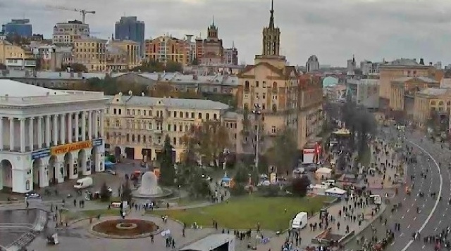 Майдан Незалежности - центральная площадь Киева веб камера онлайн