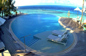Остров Камаду. Веб камеры Мальдив онлайн