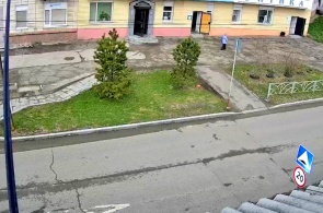 Перекресток Сабурова и Воронова. Ракурс 2. Веб-камеры Верхней Салды онлайн