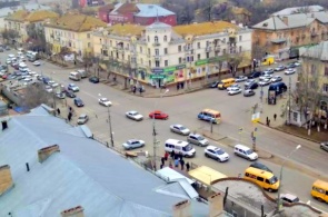 Перекресток улиц Боевая и Ахшарумова. Астрахань веб камера онлайн
