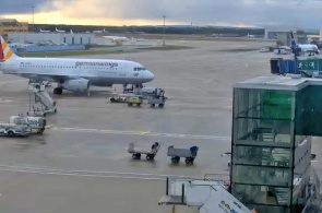 Аэропорт Кельн/Бонн терминал 1. Кельн веб камера онлайн