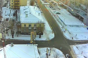 Перекресток улиц Юмашева - Папанина. Веб камеры Екатеринбурга онлайн