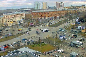 Перекресток улиц Космонавтов - Машиностроителей веб камера онлайн