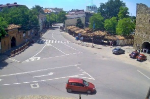 Перекресток улиц Матвеева и Караева веб камера онлайн