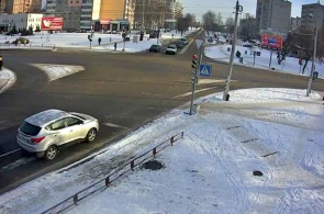 Веб камера на оживленном перекрестке города Борисова