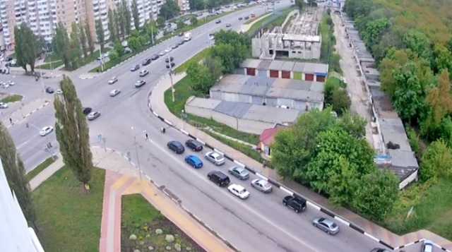 Перекресток улиц Губкина - Архиерейская. Белгород веб камера онлайн