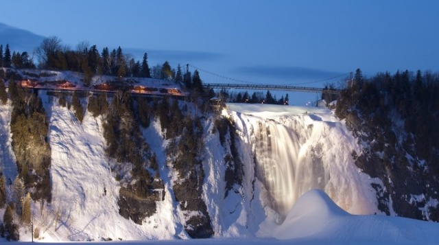 Водопад Монморанси (Montmorency Falls) веб камера онлайн