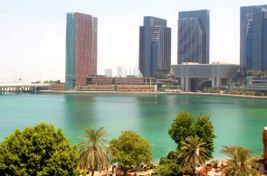 Панорама из отеля Le Meridien Abu Dhabi. Веб камеры Абу-Даби онлайн