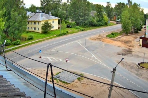 Перекресток Гагарина и Советской. Веб-камеры Вельска онлайн